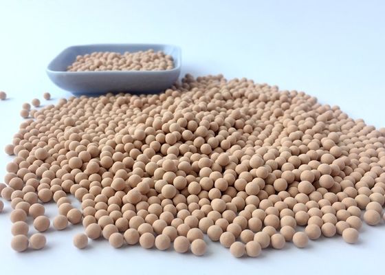 गुणवत्ता  Cylindrical Shape 13X Molecular Sieve Desiccant 2 - 3mm Pore Size कारखाना