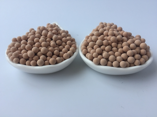 गुणवत्ता  13X Molecular Sieve Desiccant PH Value 6-8 Particle Size 3.0mm -5.0mm कारखाना