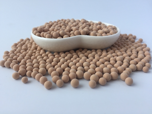 गुणवत्ता  Industrial Drying 13X Molecular Sieve Desiccant For 80°C With Enhanced Surface Area ≥900m2/G कारखाना